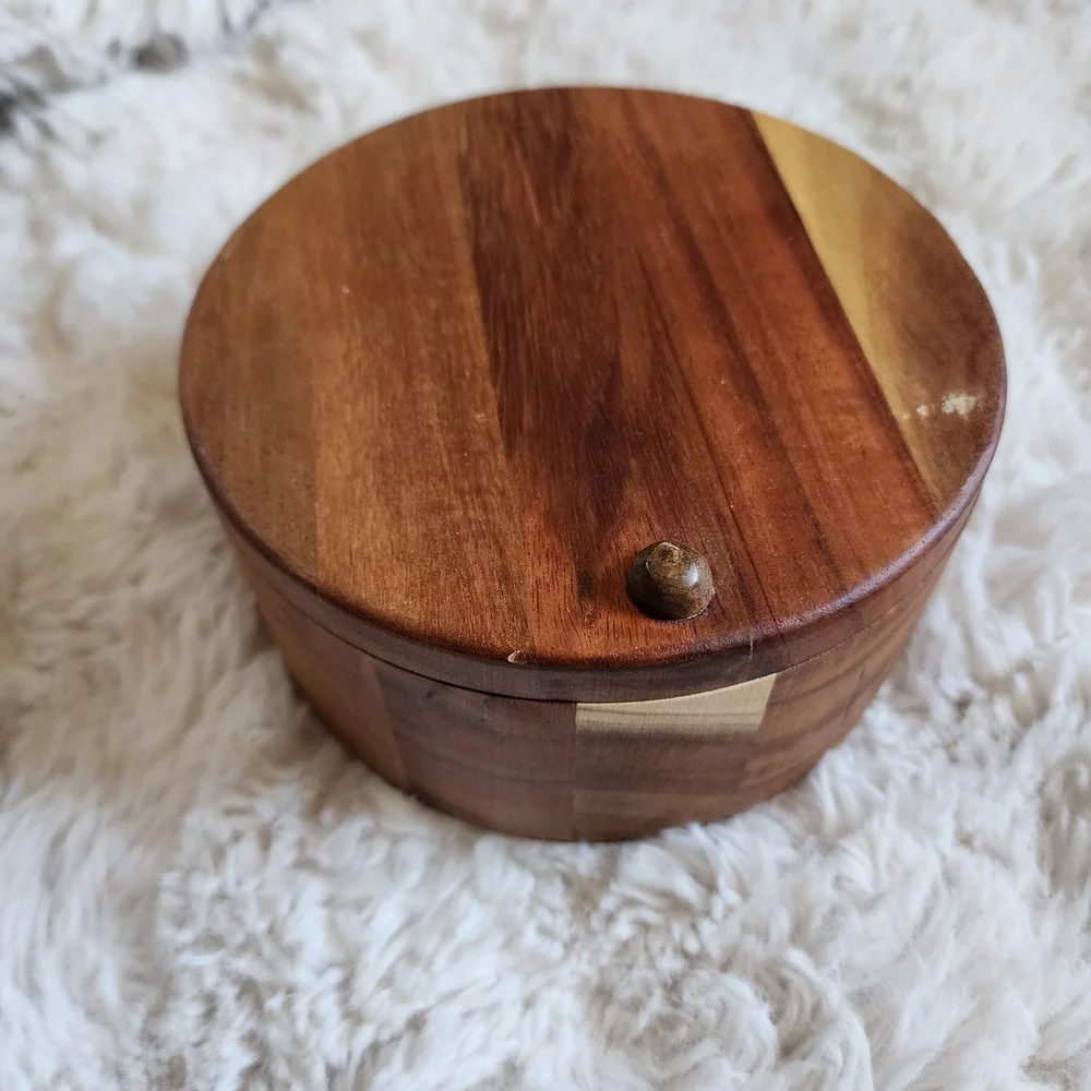 Natural Wood Round Box - Picture 4 of 4